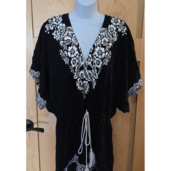 Black/White Floral Embroidered  Dress/skort Tassel Tie Waist Kimono whimsigoth - Picture 1 of 13